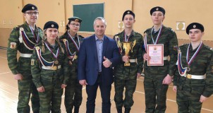 Военно-спортивные соревнования среди подростковых военно-спортивных клубов, которые были организованы Союзом ветеранов и приурочены к памятным мероприятиям, посвященным 20-й годовщине боевых действий в селе Комсомольское